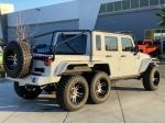 Jeep Wrangler Unlimited 6-Wheels (Bright White Clearcoat) 2016 года